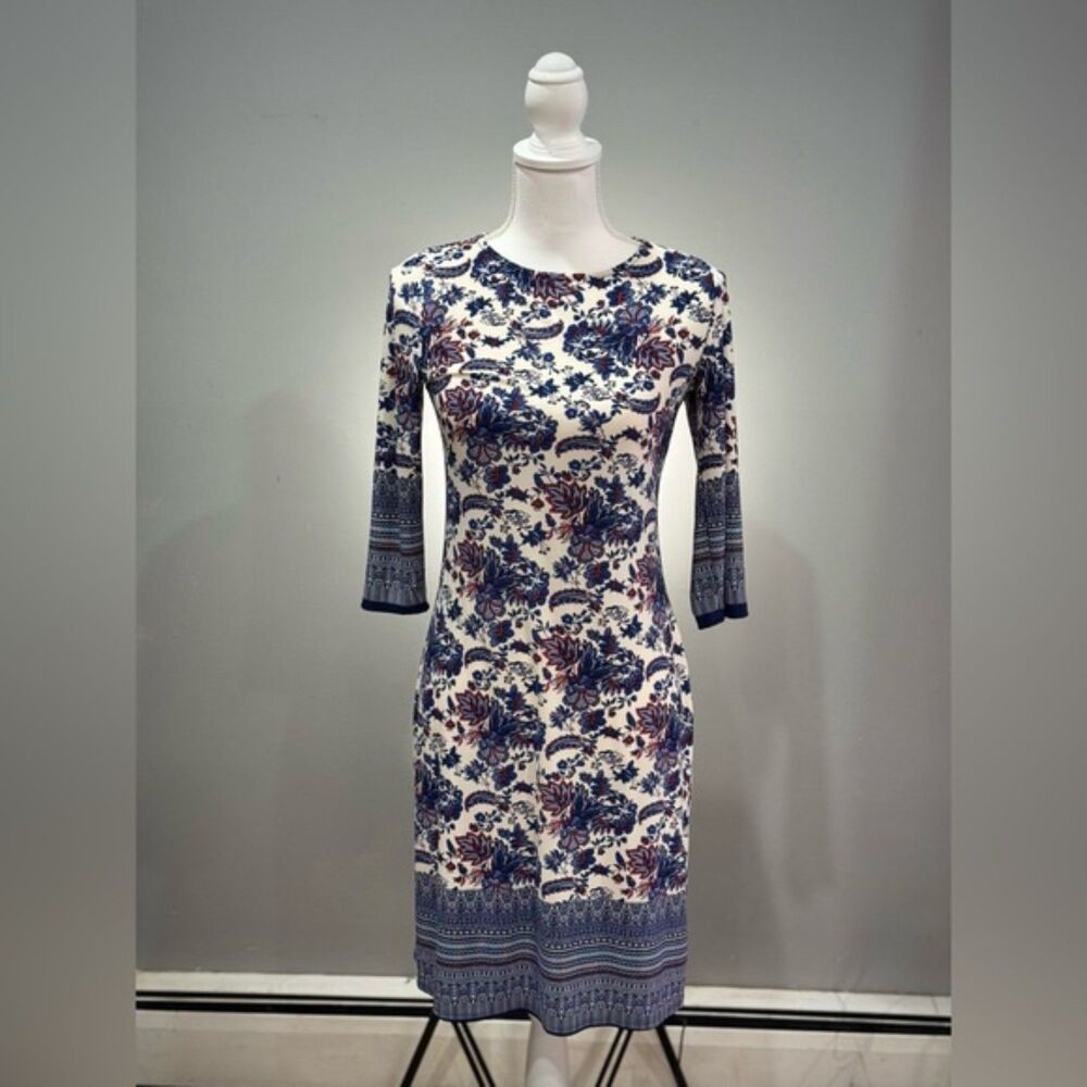CLEARANCE! Navy Gilli Patterned Dress Size S EUC